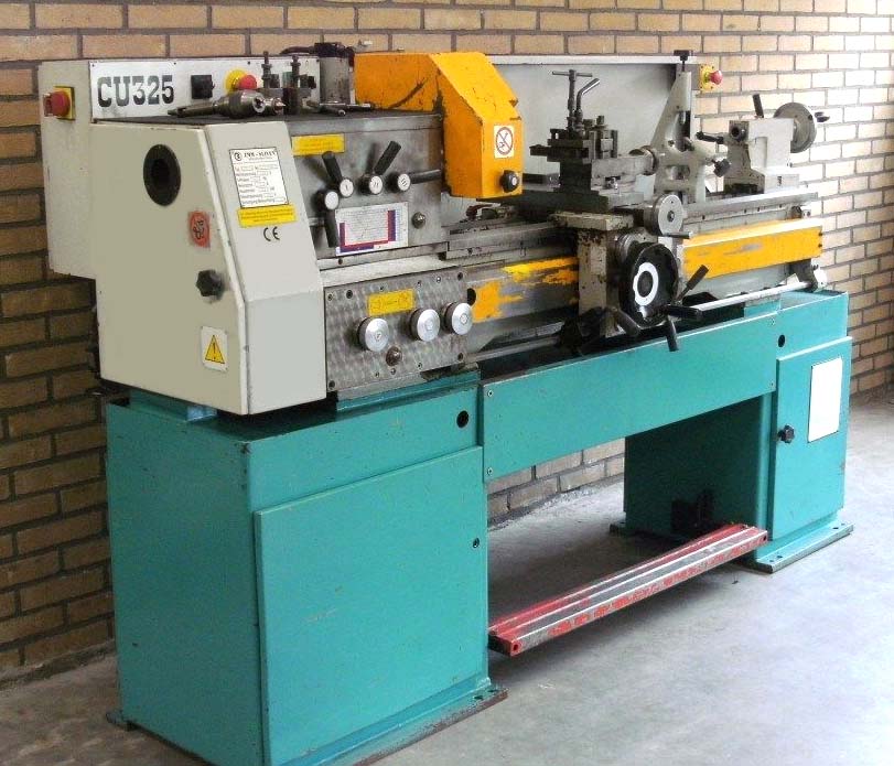 CU-325 Верстат токарно-гвинторізний. Загальний вигляд